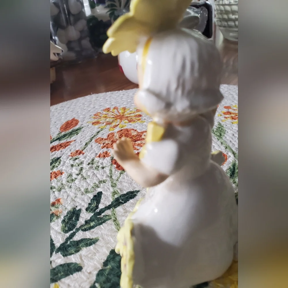 Charming April Flower Girl Cake Topper - Yellow and White